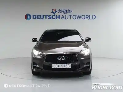 Infiniti Q30 2017 2.0 Автомат в Москве № 500419, миниатюра 3
