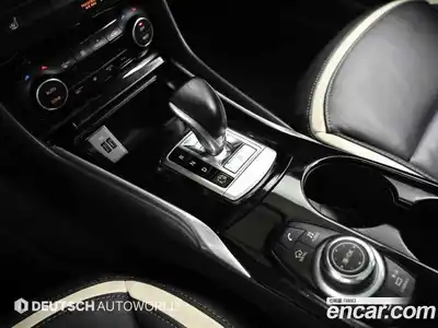 Infiniti Q30 2017 2.0 Автомат в Москве № 500419, миниатюра 9