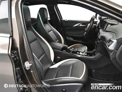 Infiniti Q30 2017 2.0 Автомат в Москве № 500419, миниатюра 10