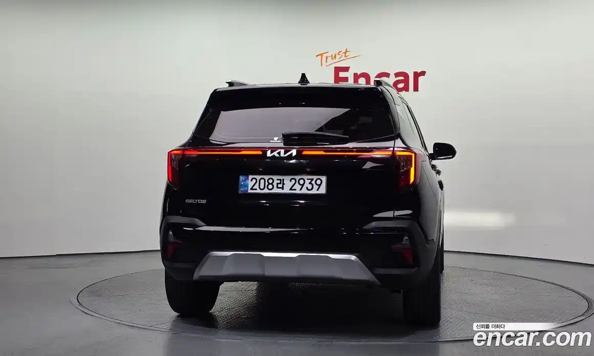 Kia Seltos 2024 2.0 Автомат в Москве № 51065, фото 4