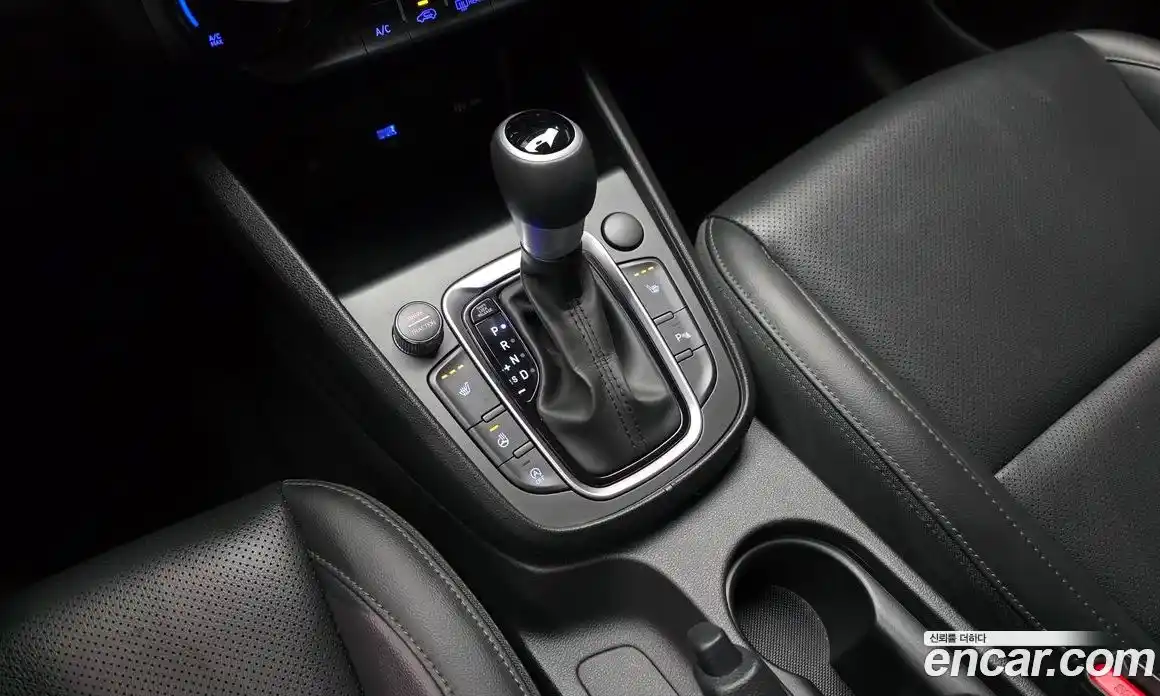 Hyundai Kona 2023 1.6 Автомат в Москве № 517874, фото 9