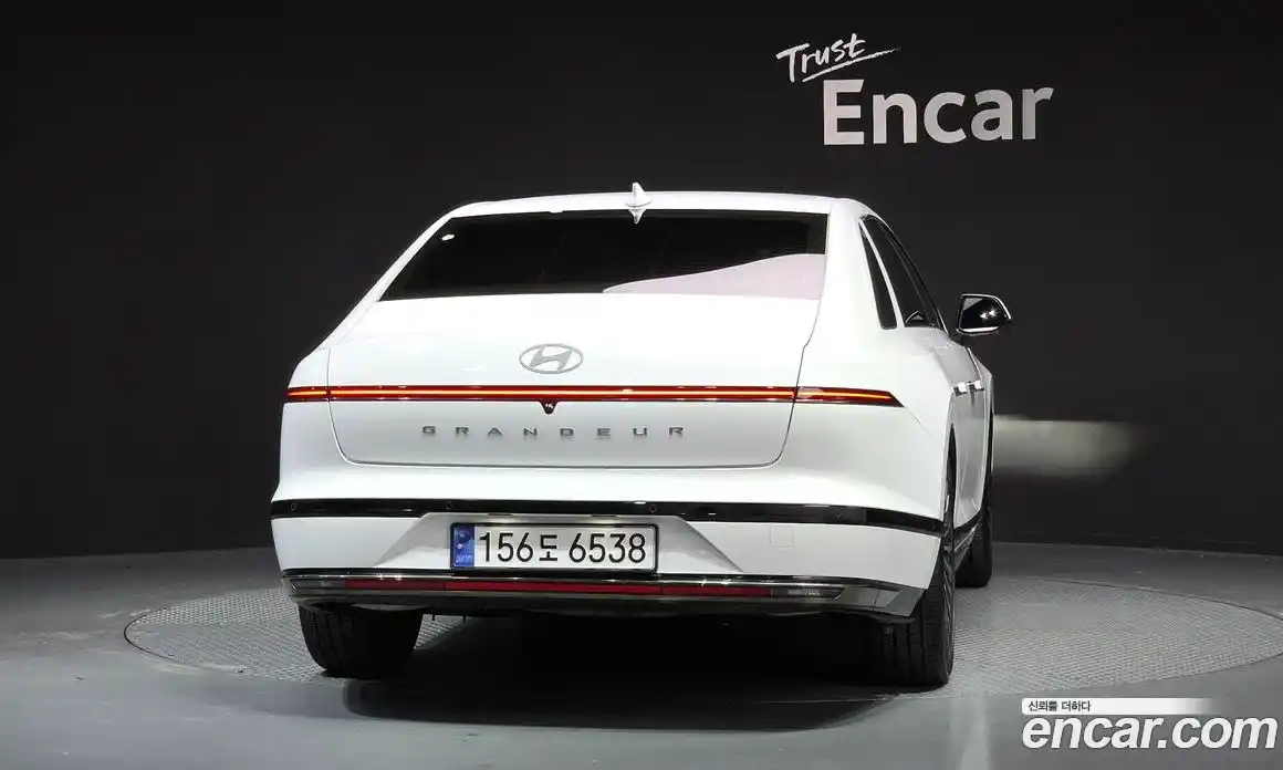 Hyundai Grandeur 2023 2.5 Автомат в Москве № 518366, фото 4