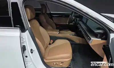 Hyundai Grandeur 2023 2.5 Автомат в Москве № 518366, миниатюра 10