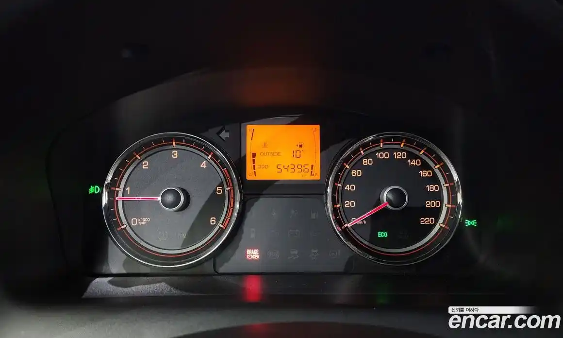 SsangYong Korando 2013 2.0 Механическая в Москве № 518772, фото 8