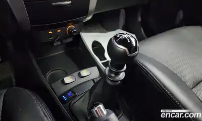 SsangYong Korando 2013 2.0 Механическая в Москве № 518772, миниатюра 9