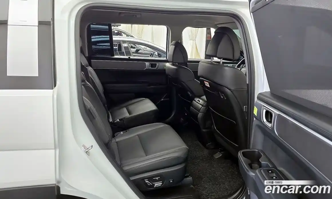 Hyundai Santa Fe 2024 2.5 Автомат в Москве № 518840, фото 11