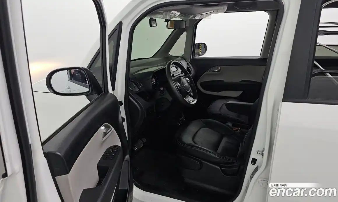 Kia Ray 2023 1.0 Автомат в Москве № 519892, фото 10