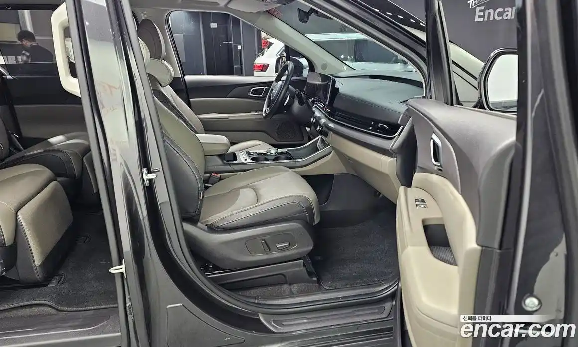 Kia Canival 2024 3.5 Автомат в Москве № 520211, фото 11