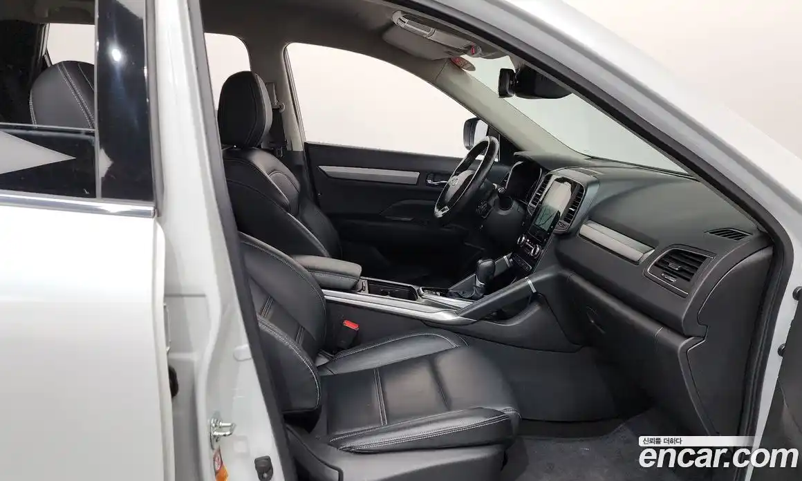 Renault QM6 2023 2.0 Автомат в Москве № 520934, фото 11