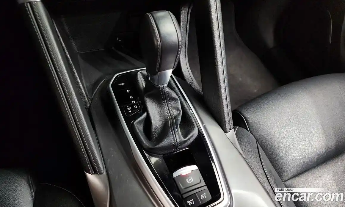 Renault QM6 2023 2.0 Автомат в Москве № 520934, фото 9