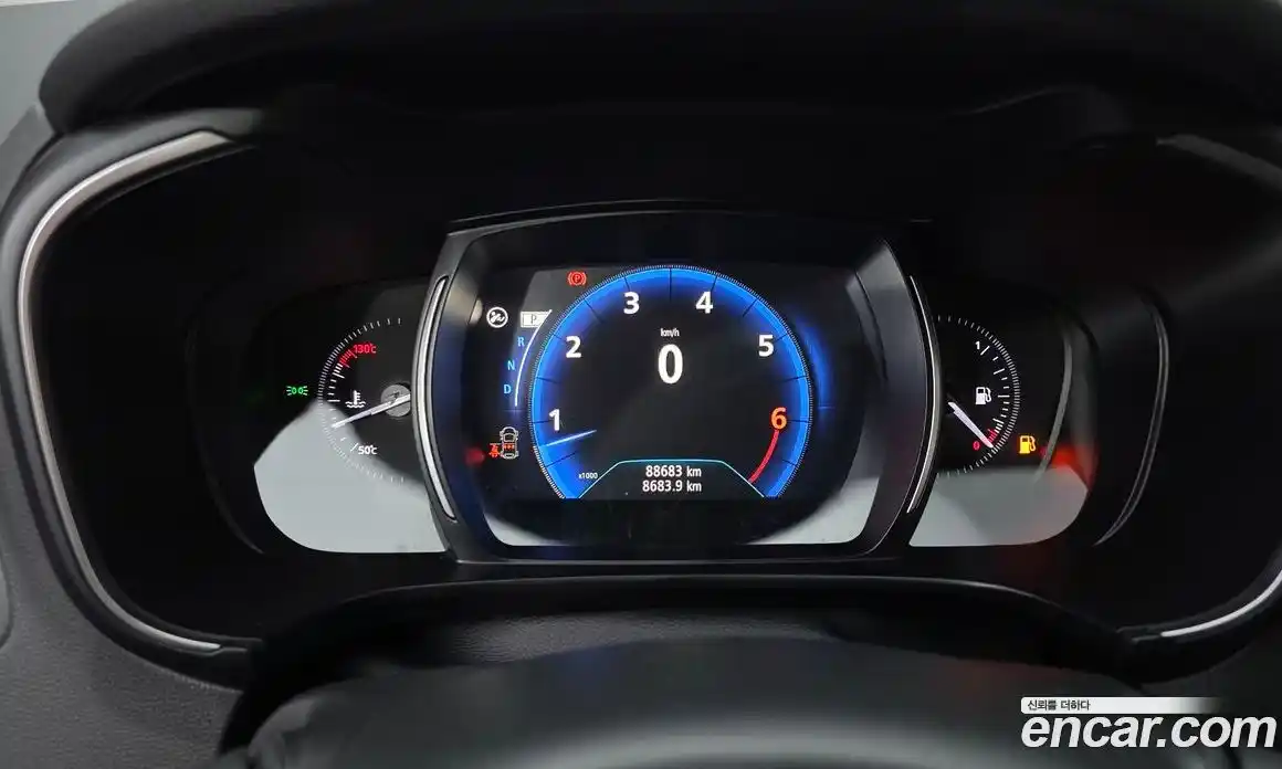 Renault QM6 2022 2.0 Автомат в Москве № 521383, фото 8