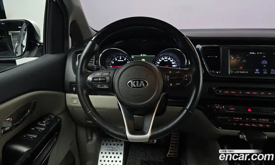 Kia Canival 2019 3.3 Автомат в Москве № 521826, фото 13