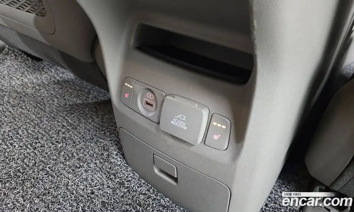 Kia Canival 2019 3.3 Автомат в Москве № 521826, фото 18