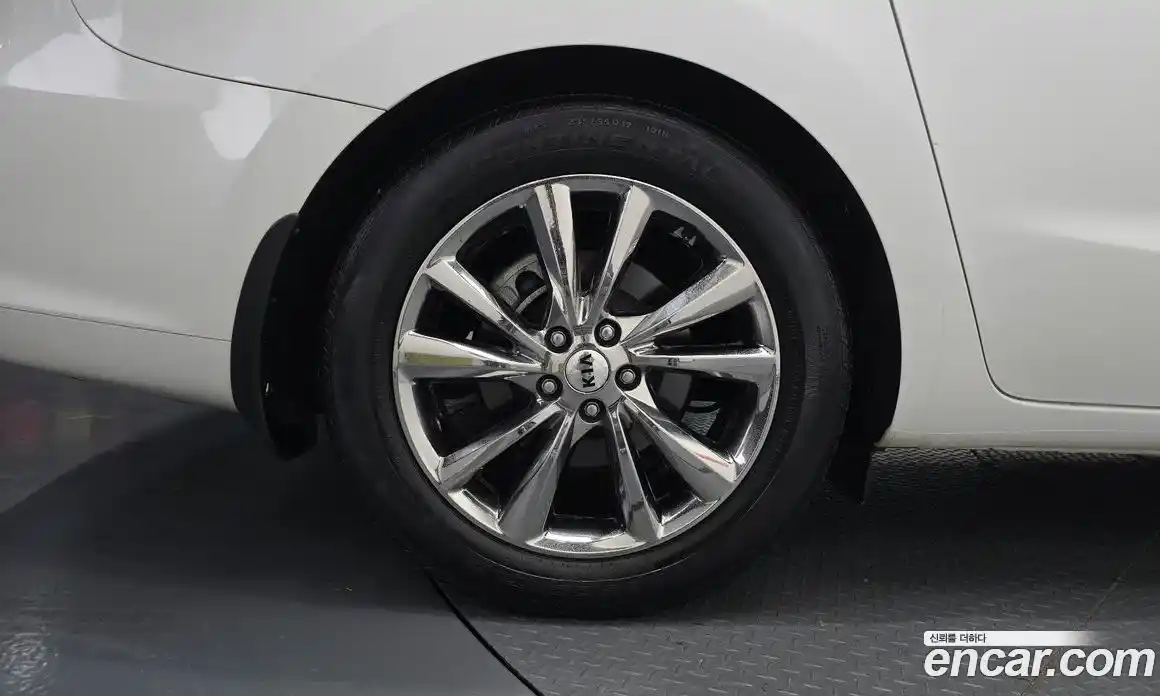 Kia Canival 2019 3.3 Автомат в Москве № 521826, фото 5