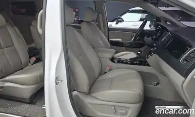 Kia Canival 2019 3.3 Автомат в Москве № 521826, миниатюра 10