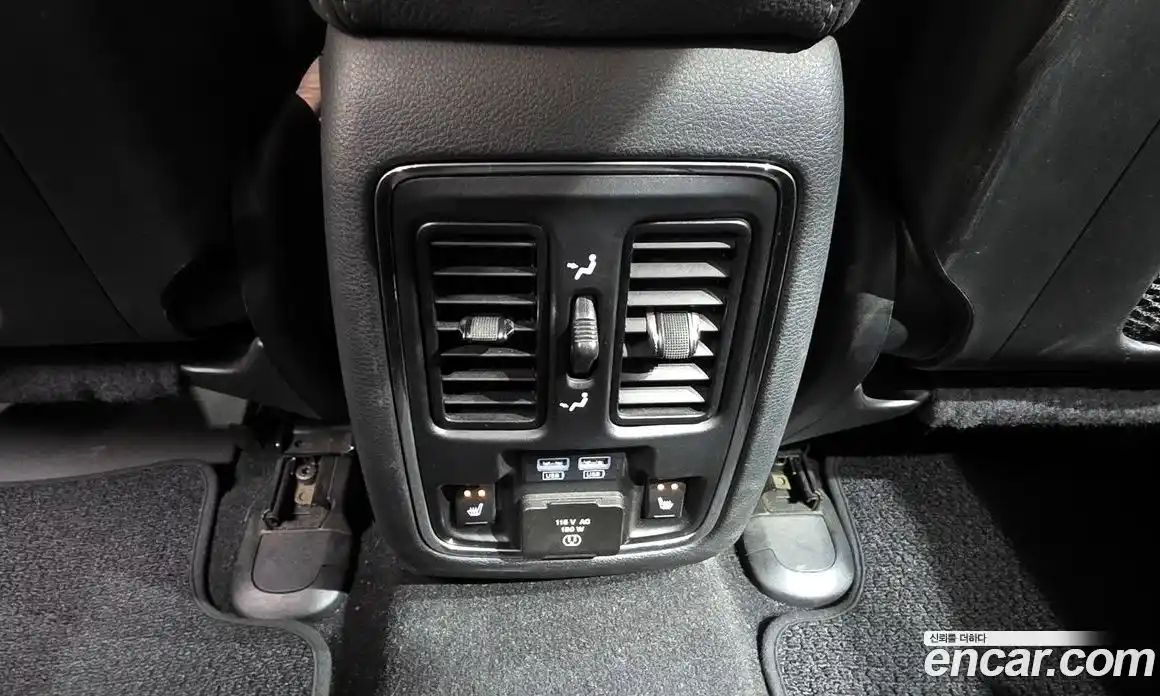 Jeep Cherokee 2019 3.0 Автомат в Москве № 522293, фото 19