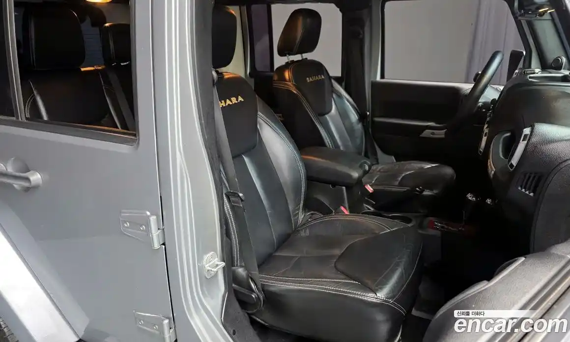 Jeep Wrangler 2013 2.8 Автомат в Москве № 522365, фото 12