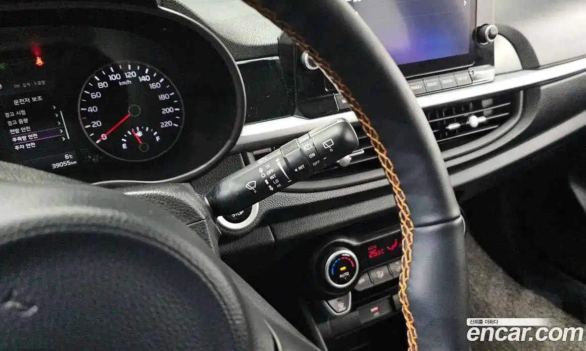 Kia Morning 2021 1.0 Автомат в Москве № 522598, фото 17