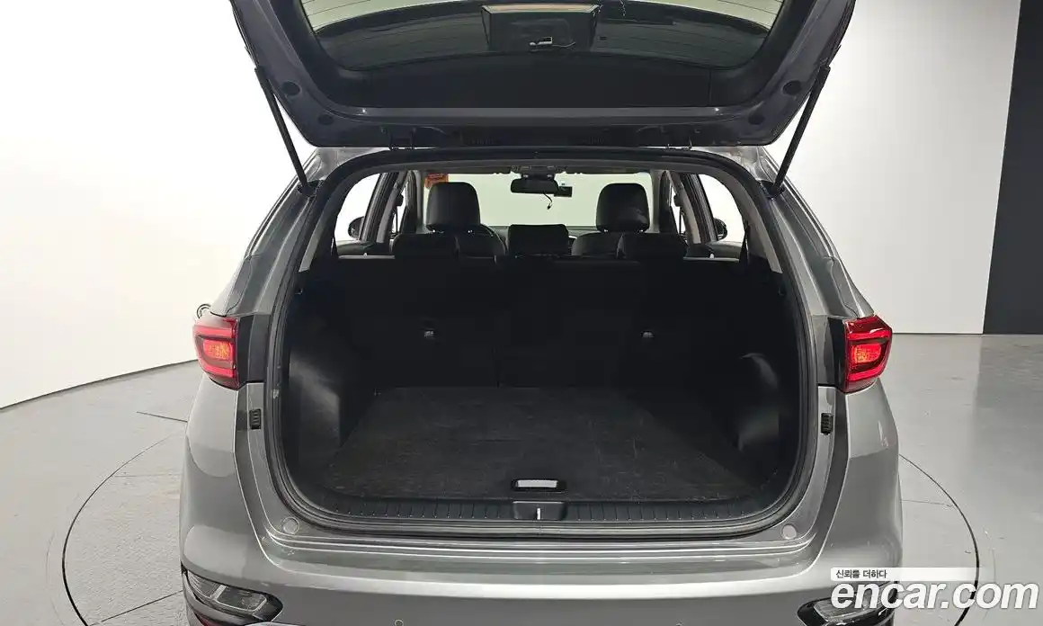 Kia Sportage 2021 2.0 Автомат в Москве № 522690, фото 20