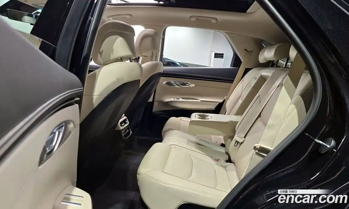 Genesis GV70 2023 2.2 Автомат в Москве № 523578, фото 12