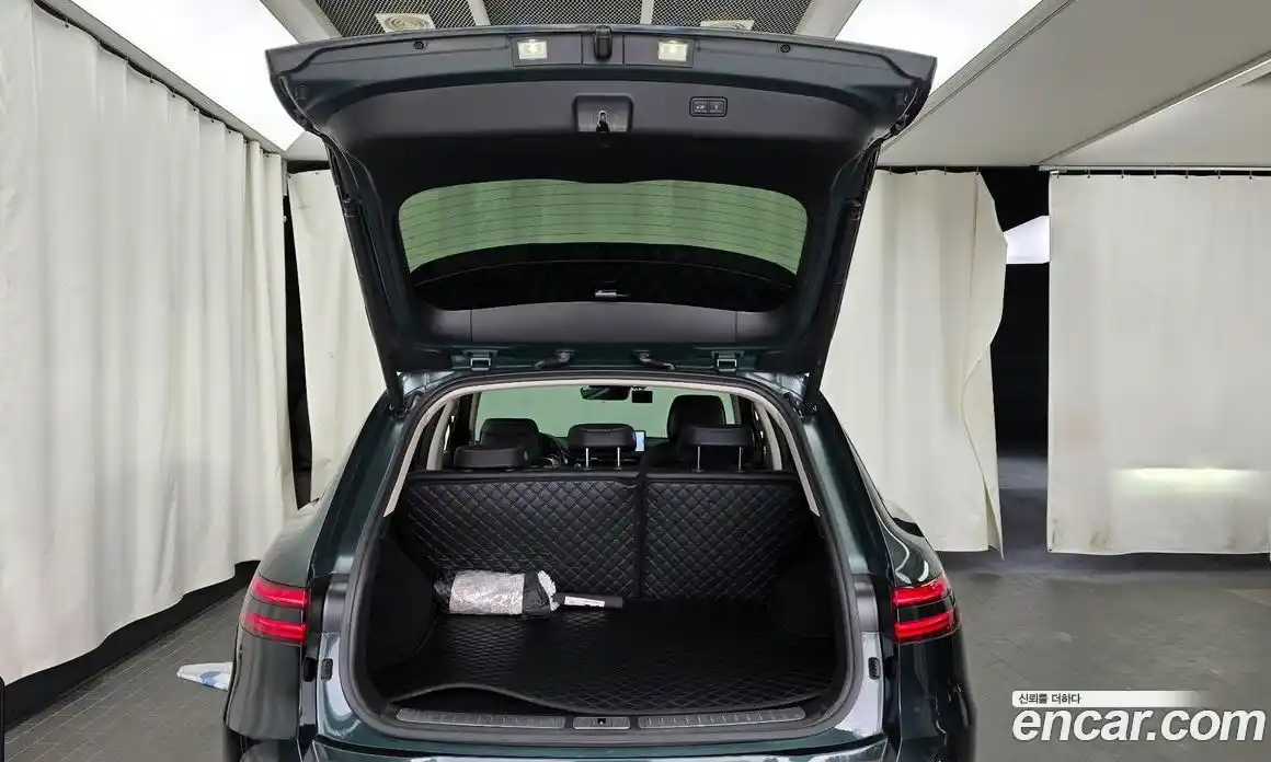 Genesis GV70 2023 2.5 Автомат в Москве № 523709, фото 20