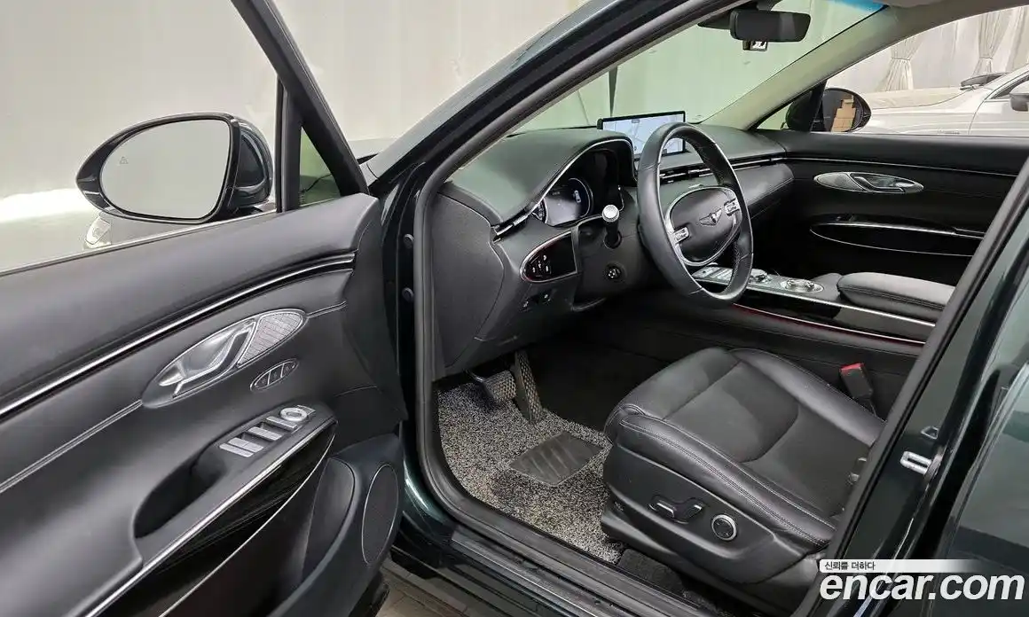 Genesis GV70 2023 2.5 Автомат в Москве № 523709, фото 10