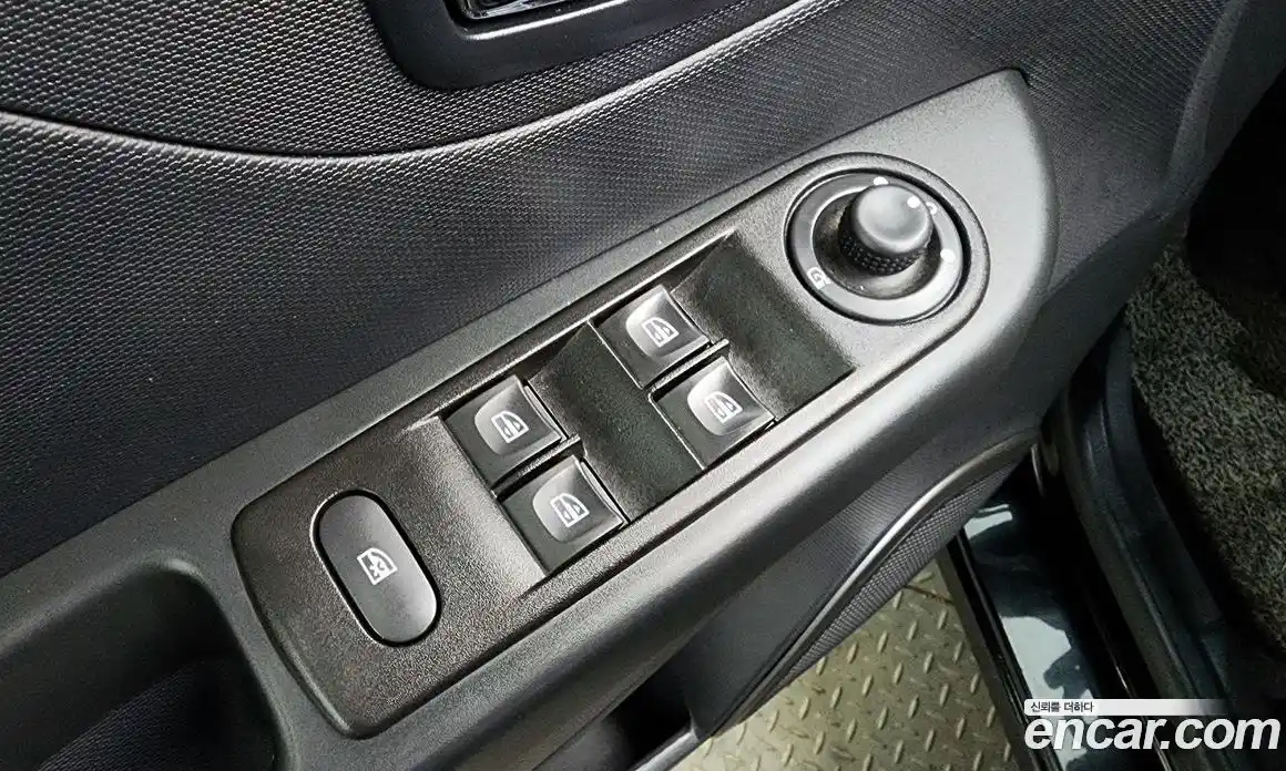 Renault QM3 2015 1.5 Автомат в Москве № 523896, фото 13