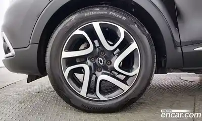 Renault QM3 2015 1.5 Автомат в Москве № 523896, миниатюра 5