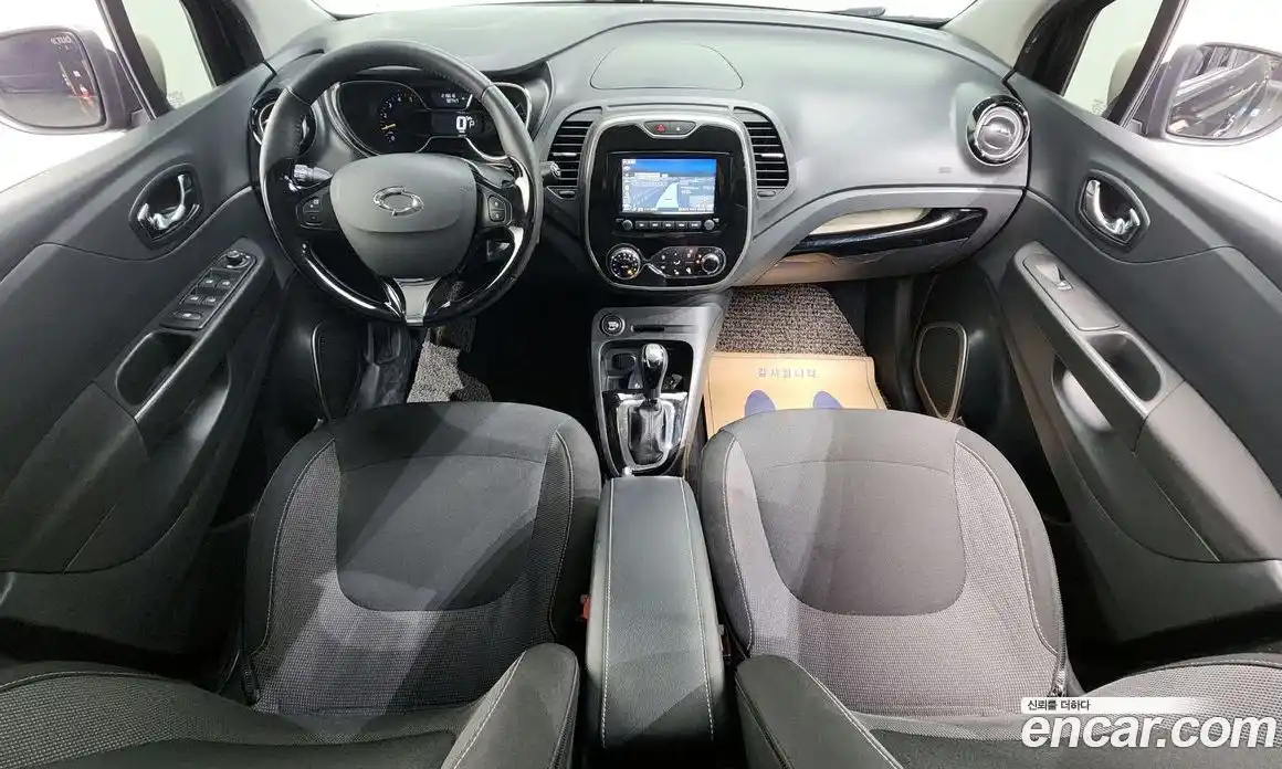 Renault QM3 2015 1.5 Автомат в Москве № 523896, фото 7