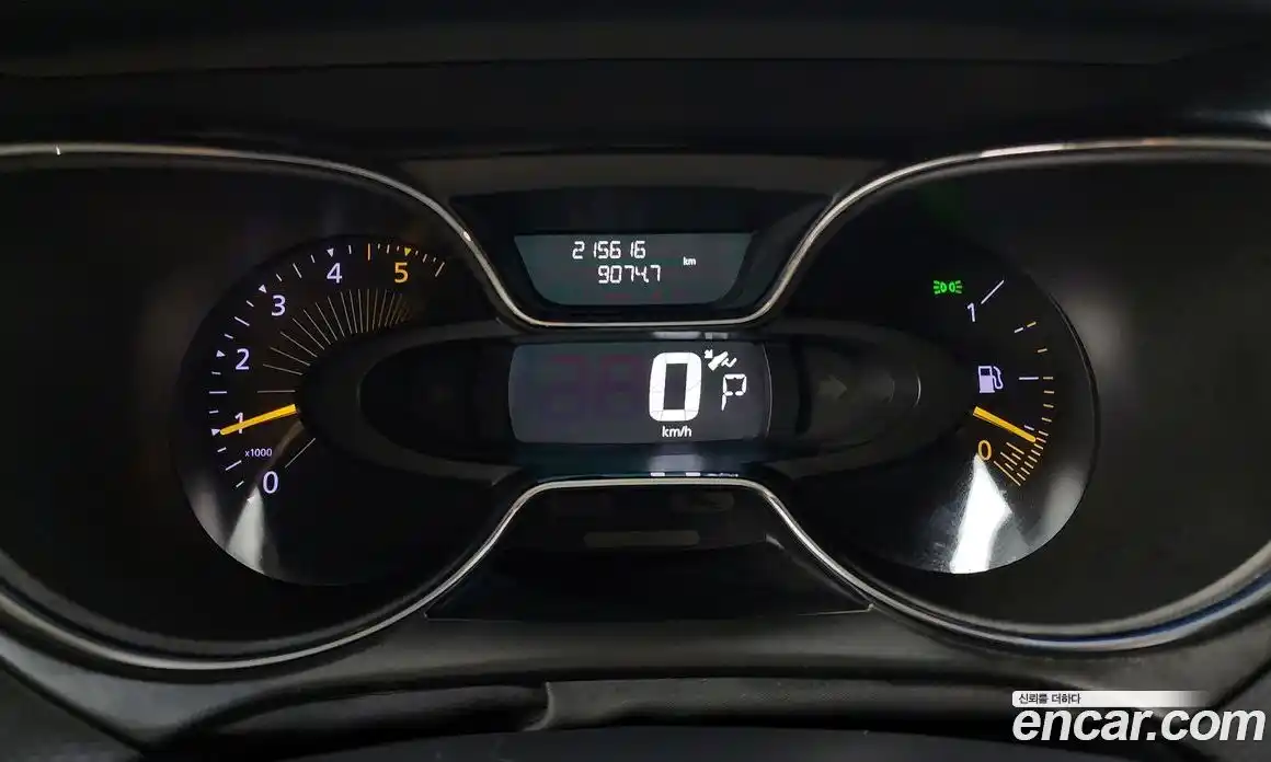 Renault QM3 2015 1.5 Автомат в Москве № 523896, фото 8