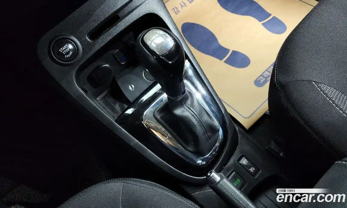 Renault QM3 2015 1.5 Автомат в Москве № 523896, фото 9