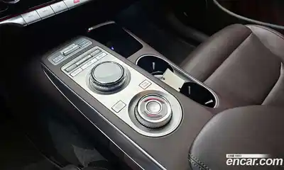 Genesis GV70 2021 2.5 Автомат в Москве № 524165, миниатюра 9