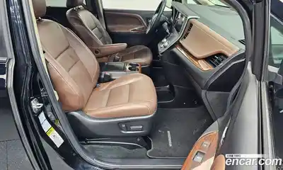 Toyota Sienna 2016 3.5 Автомат в Москве № 524764, миниатюра 10