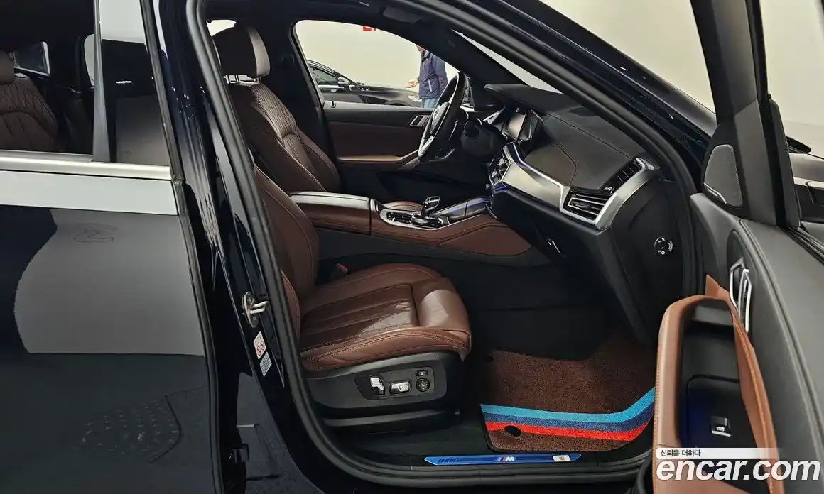 BMW X6 2023 3.0 Автомат в Москве № 526484, фото 11