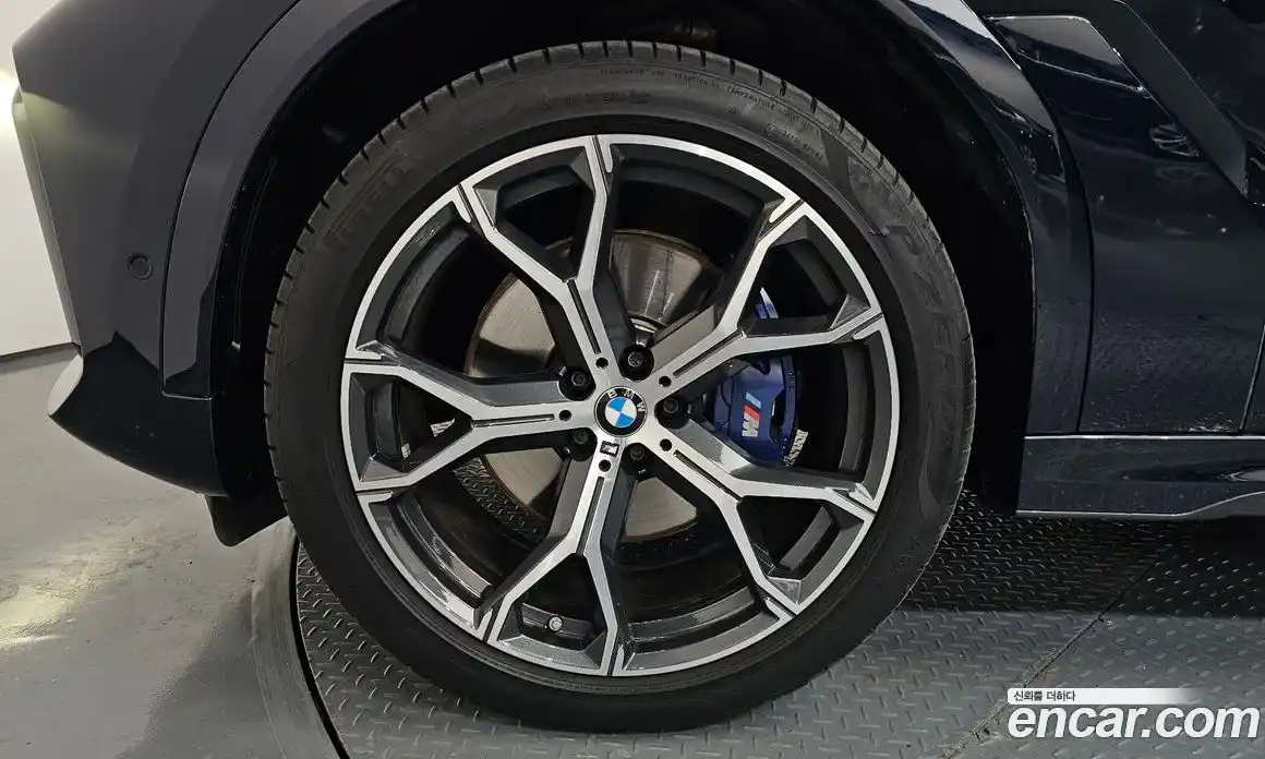 BMW X6 2023 3.0 Автомат в Москве № 526484, фото 5