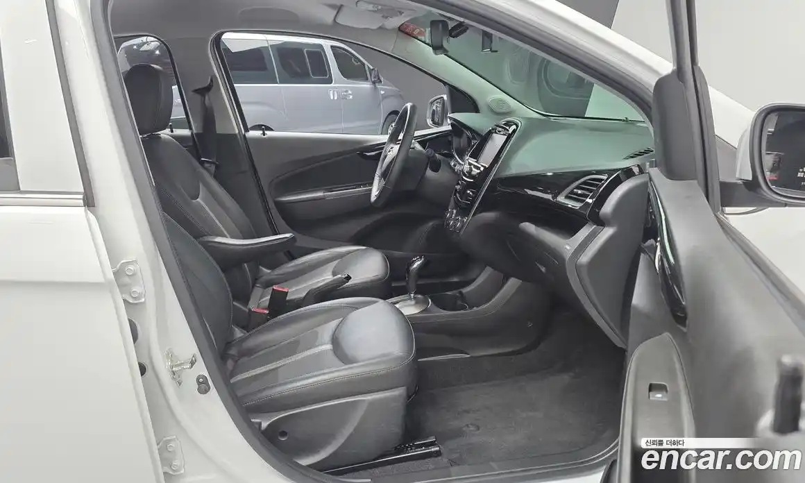 Chevrolet Spark 2021 1.0 Автомат в Москве № 527439, фото 10