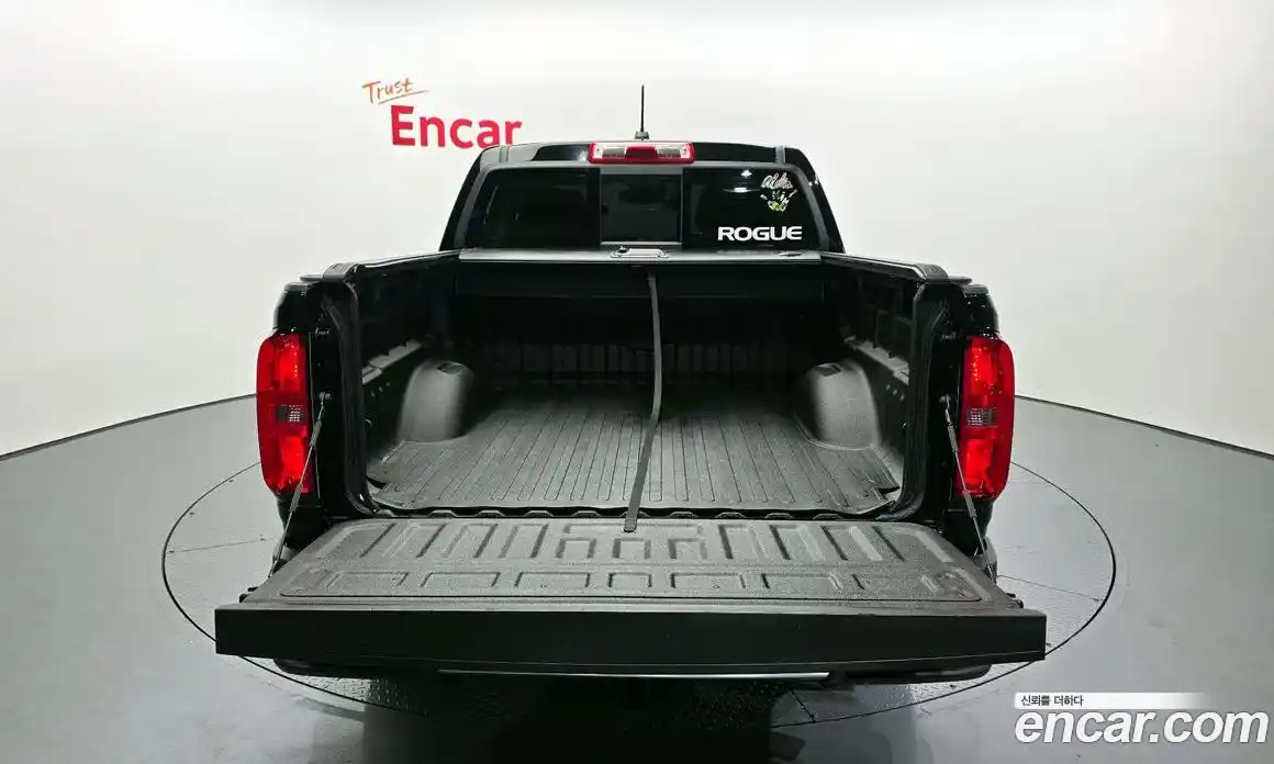 Chevrolet Colorado 2022 3.6 Автомат в Москве № 527782, фото 20