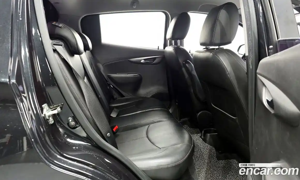 Chevrolet Spark 2016 1.0 Автомат в Москве № 528126, фото 12