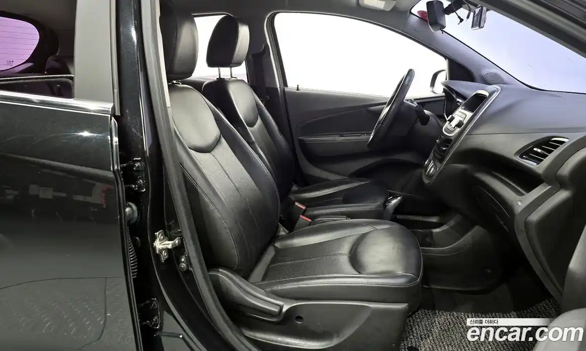 Chevrolet Spark 2016 1.0 Автомат в Москве № 528126, фото 10