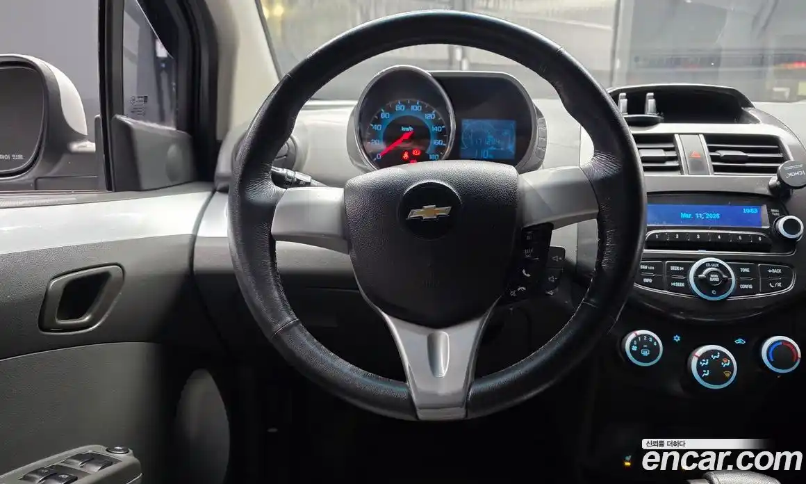 Chevrolet Spark 2014 1.0 Автомат в Москве № 528749, фото 13