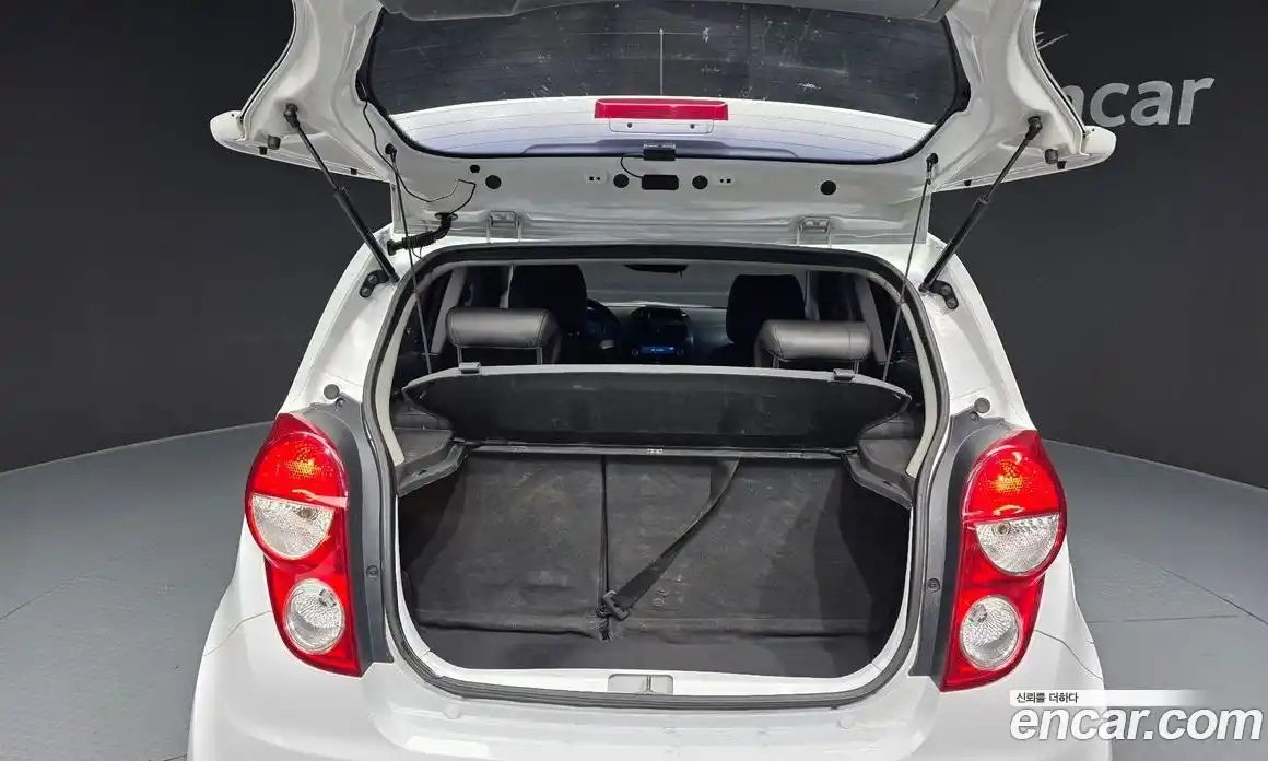 Chevrolet Spark 2014 1.0 Автомат в Москве № 528749, фото 20