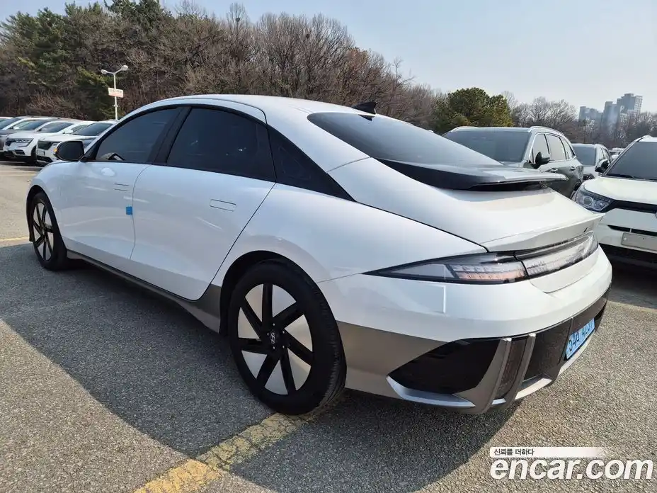 Hyundai Ioniq 6 2025 0.1 Автомат в Москве № 529815, фото 4