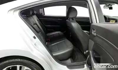 Hyundai Avante 2017 1.6 Автомат в Москве № 530749, миниатюра 12