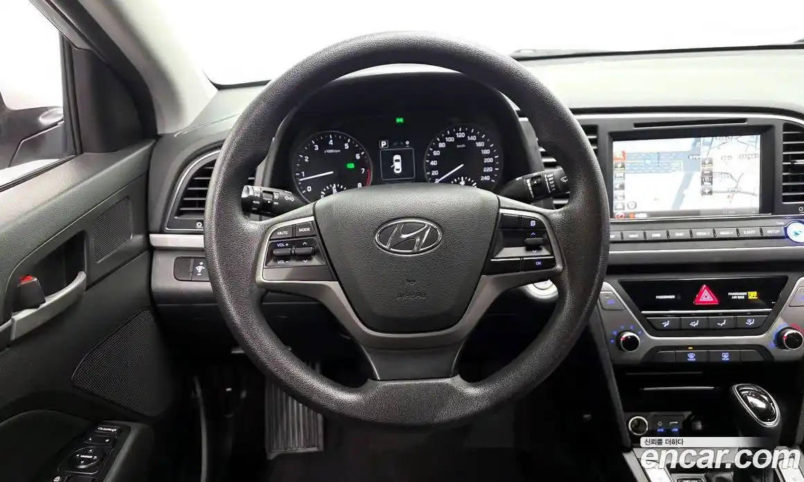 Hyundai Avante 2017 1.6 Автомат в Москве № 530749, фото 13