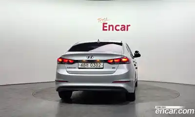 Hyundai Avante 2017 1.6 Автомат в Москве № 530749, миниатюра 4