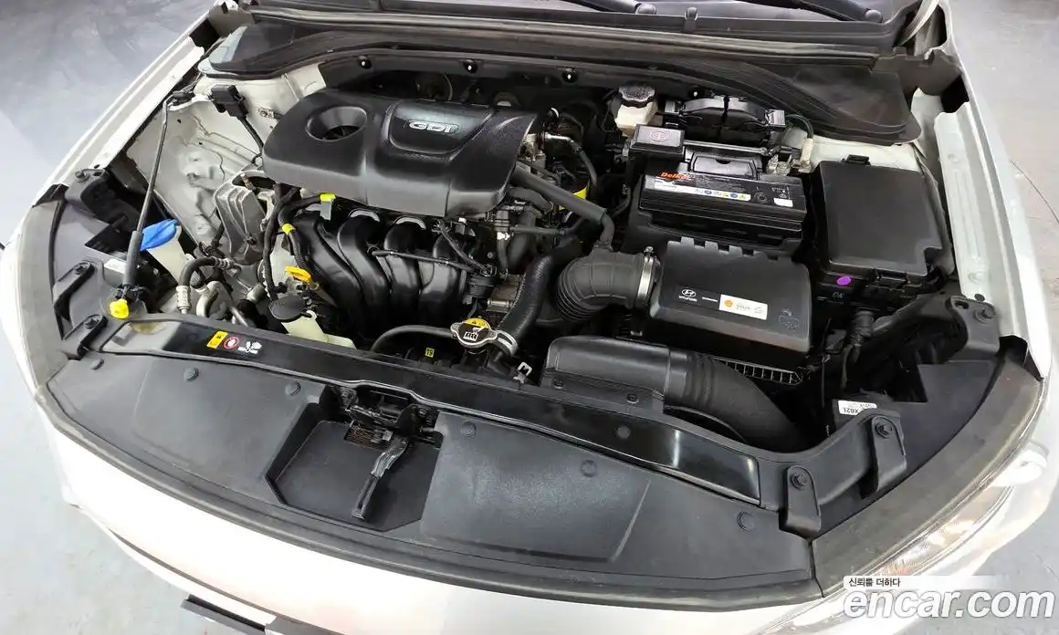 Hyundai Avante 2017 1.6 Автомат в Москве № 530749, фото 6