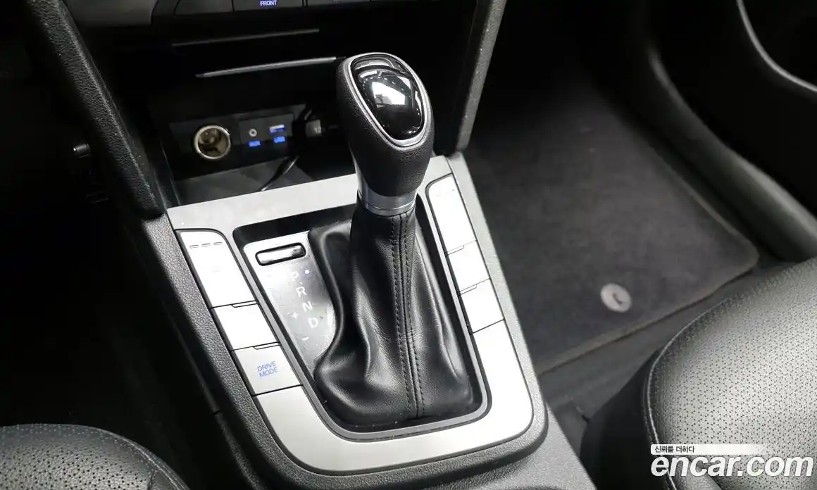 Hyundai Avante 2017 1.6 Автомат в Москве № 530749, фото 9