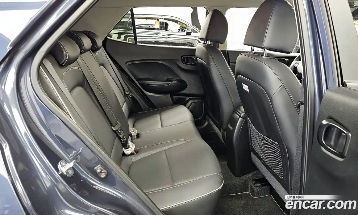 Hyundai Venue 2021 1.6 Автомат в Москве № 530804, фото 12