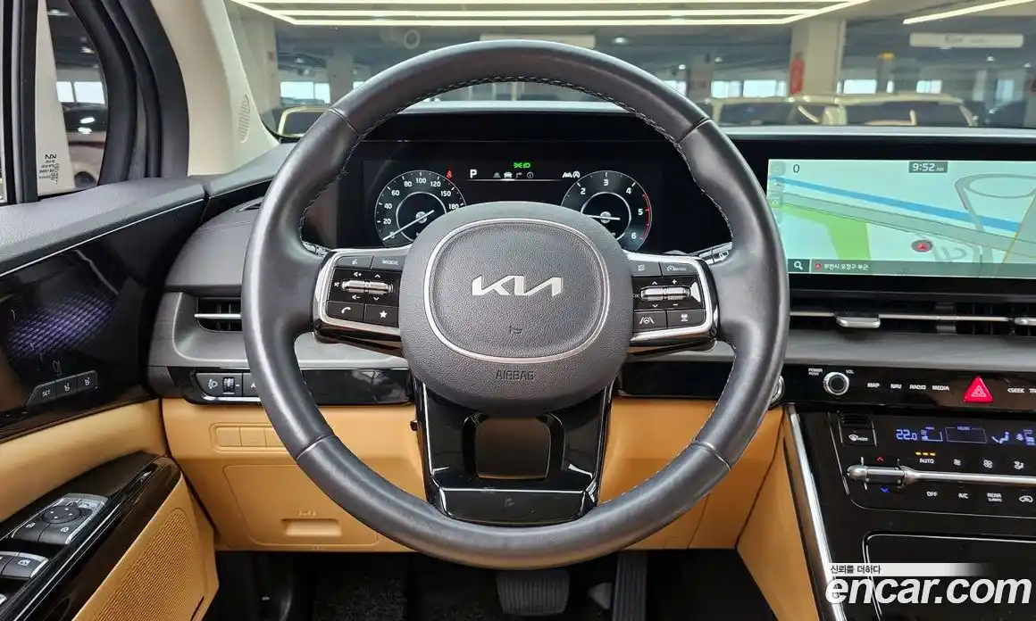 Kia Canival 2022 2.2 Автомат в Москве № 533687, фото 13