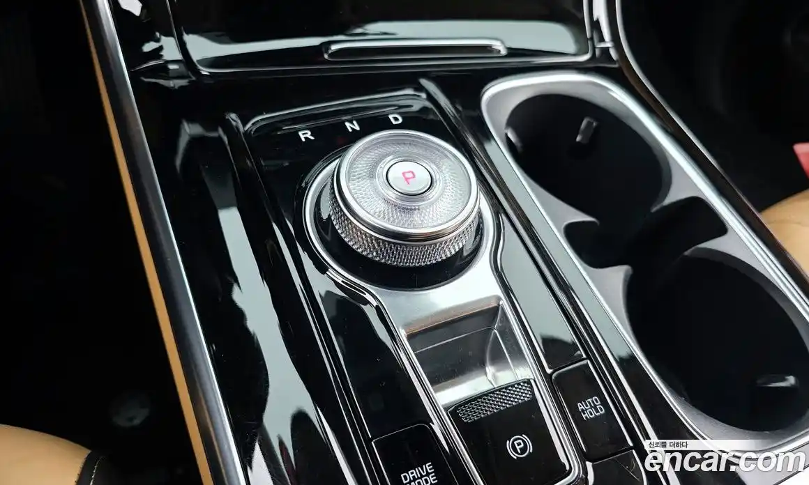 Kia Canival 2022 2.2 Автомат в Москве № 533687, фото 9